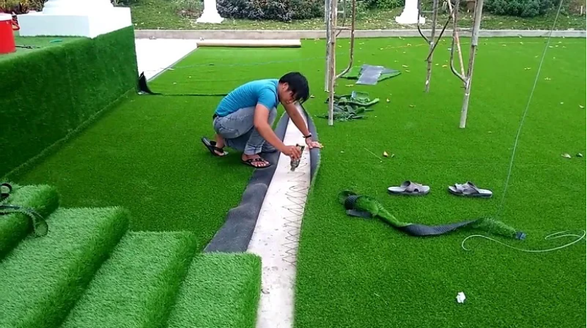 thi công cỏ nhân tạo sân vườn