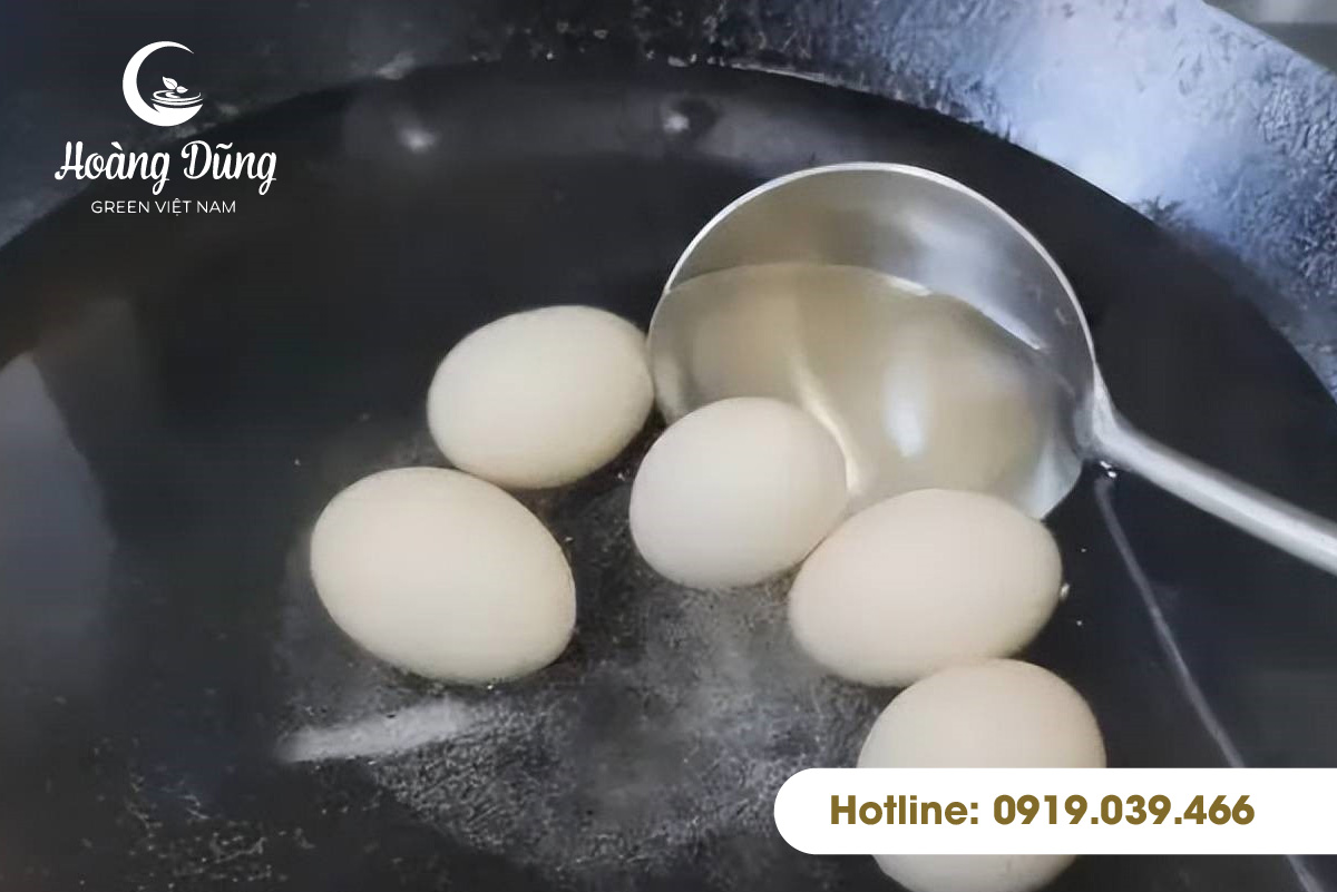 Nên tưới Nước luộc trứng cho cây trồng